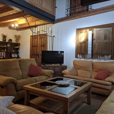 Miguelanez Casa Rural El Arroyo מראה חיצוני תמונה
