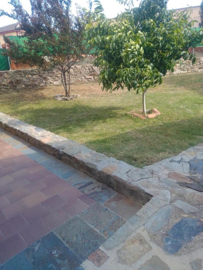 Miguelanez Casa Rural El Arroyo מראה חיצוני תמונה